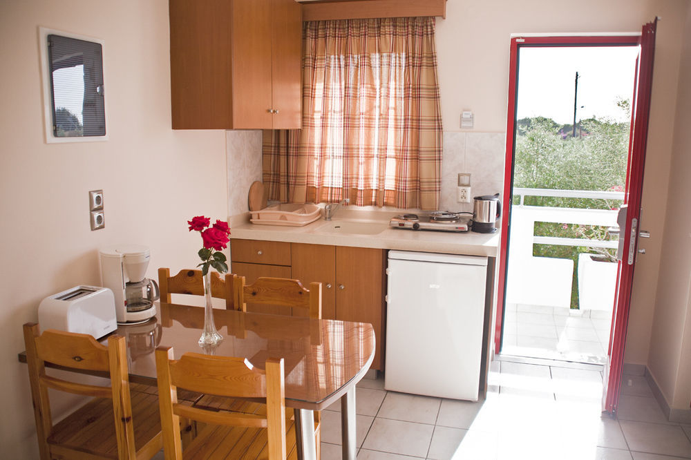 بلدة كوس Sandy'S Studios Apartments & Log-Villas المظهر الخارجي الصورة
